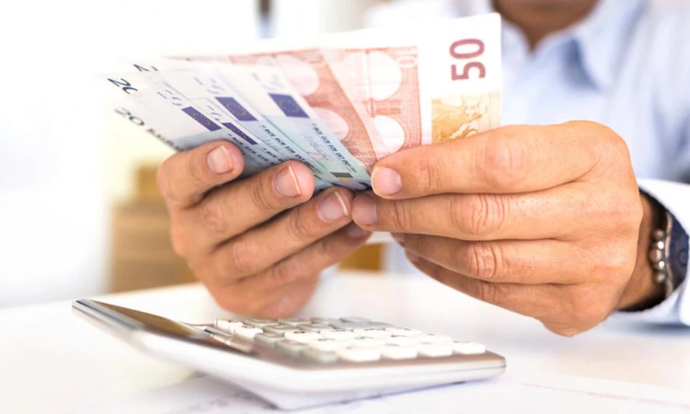 Έρχεται ρύθμιση οφειλών για εφορίες και ασφαλιστικά ταμεία